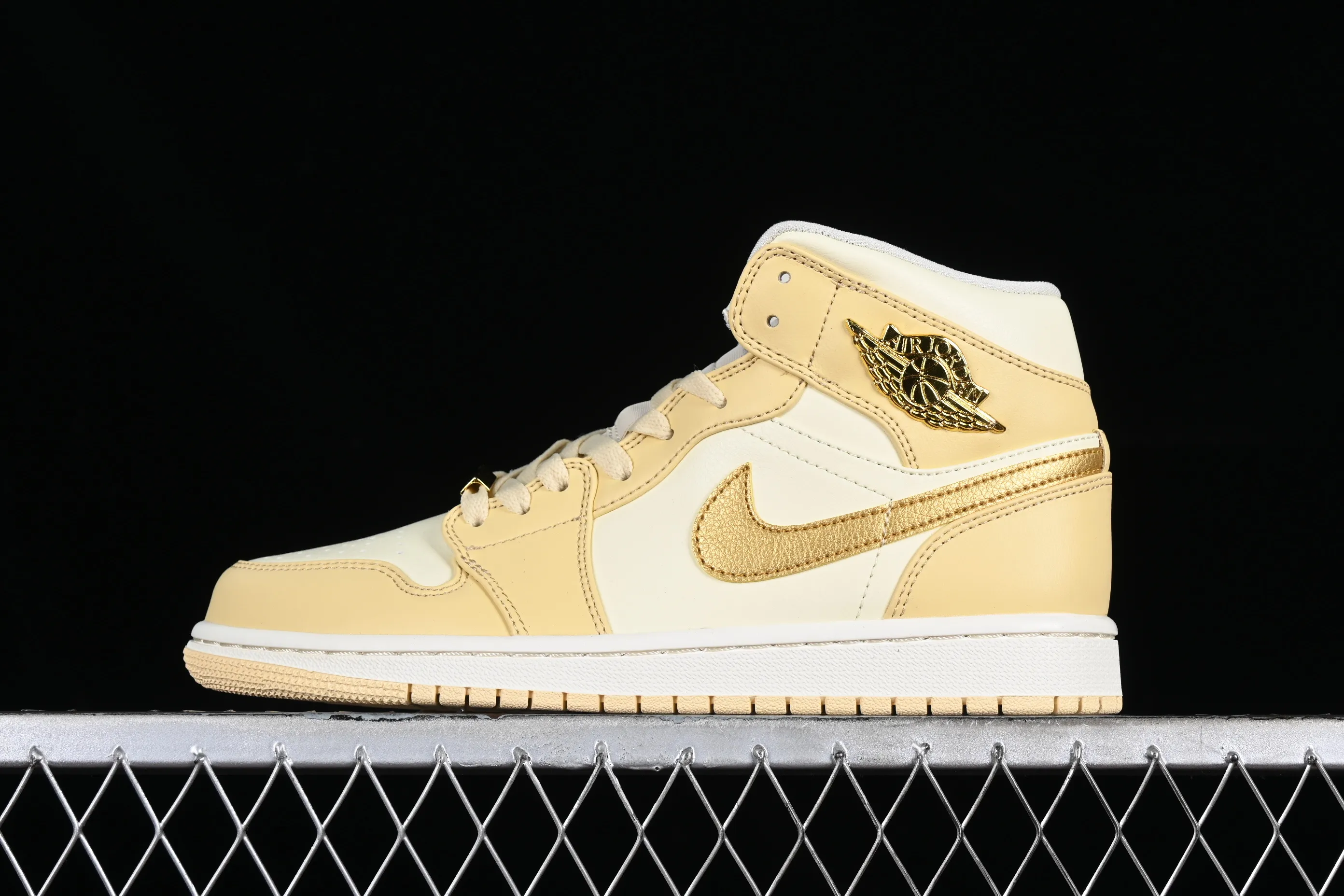 All categories Air Jordan Jordan series basketball shoes Air Jordan 1 Mid Nk Air Jordan 1 Mid AJ1 Joe 1 white gold Chinese casual sneakers FB9892-200